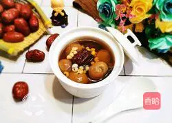 Longan, red dates and barley soup Illustration of how to do it 10