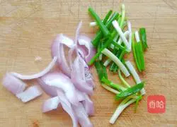 Illustration of how to make scallion noodles 1