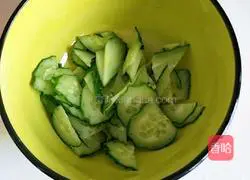 Enoki mushroom and seaweed soup recipe 4