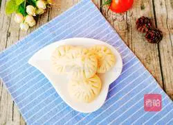 Illustration of how to make sugar buns with peanut filling 12