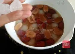 Illustration of making sweet red date and longan soup 7