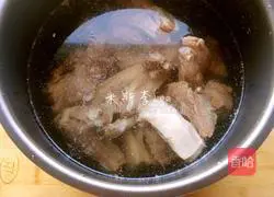 Illustration of how to make braised mutton powder soup 6