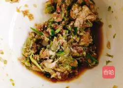 Illustration of making braised noodles 1