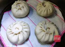 Illustration of making tofu buns 8