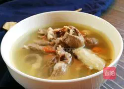 Illustration of how to make nourishing pig heart soup 4