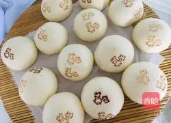 Illustration of how to make milk-flavored steamed buns 16