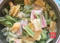Illustration of how to make vegetable colorful noodles with sauce 5