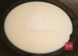 Strawberry Milk Cake Recipe Illustration 7