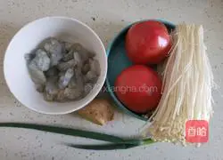 Illustration of tomato and enoki mushroom shrimp soup 1