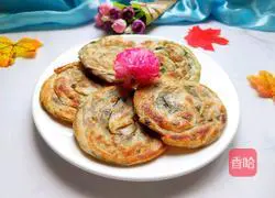 Illustration of how to make dumpling skin scallion pancakes 18
