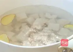 Illustration of how to make egg and tofu soup 8