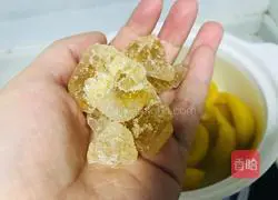 Illustration of how to make canned frozen peaches 5