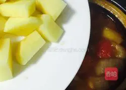 Illustration of how to make borscht 13