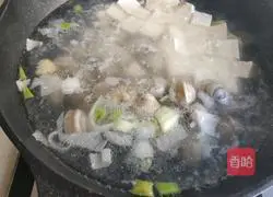 Illustration of how to make cabbage, clams and tofu soup 10