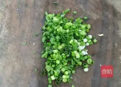 Illustration of how to make pancakes with tomatoes and eggs 6