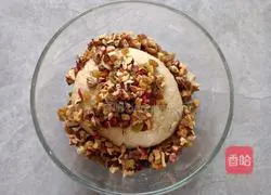 Illustration of how to make red dates and brown sugar steamed buns 8