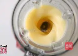 Pictures of how to make pineapple and snow pear juice 4