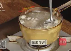 Pig's trotters, lotus root soup is a must-have for nourishing and nourishing autumn fat.Illustration of how to do it 3