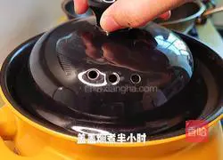 Illustration of how to cook pork ribs and corn stew 17