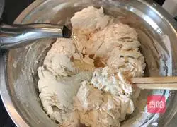 Illustration of how to make prunes and vegetable pot helmet 3