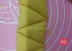 Illustration of how to make pumpkin steamed buns 3