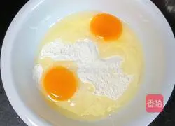 Illustration of how to make carrot and egg pancakes 5