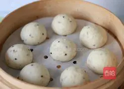 Illustration of making one-time fermented quinoa steamed buns 9