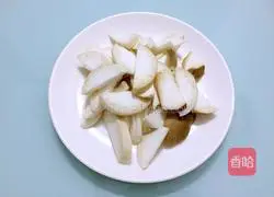 Illustration of how to make fried pork slices with king oyster mushrooms 3