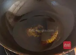 Illustration of how to make fried fungus with garlic sprouts and eggs 2