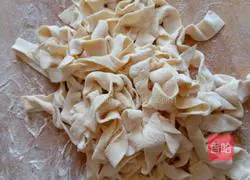 How to make Shandong fried noodles Illustration 9