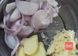 Casserole fish maw, abalone and chicken stew illustration 4