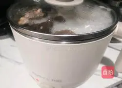 Illustration of how to nourish yin and nourish blood cuttlefish soup 5