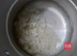 Illustration of how to make Sydney Tremella Soup 4