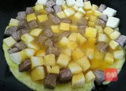 Egg Illustration of how to make three-color steamed buns 5