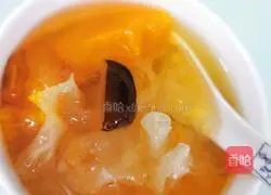 Illustration of how to make papaya and white fungus soup 9