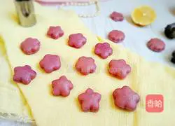 Illustration of how to make purple sweet potato and milk-flavored floret steamed buns 12