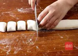 Illustration of how to make jujube steamed buns 8