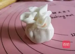 Illustration of how to make a crystal lucky bag 13