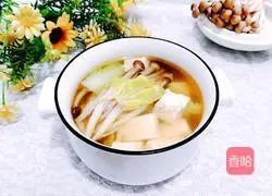 Illustration of how to make crab-flavored mushroom, cabbage and tofu soup 15
