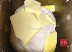 Illustration of how to make croissants 2