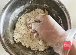 Illustration of how to make chia seed and red date scone 4