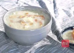 Illustration of how to make papaya, white fungus, milk and sugar water 6