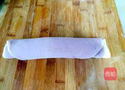 Illustration of how to cut steamed buns with purple potato knife 16