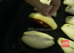Illustration of how to make fried buns 7