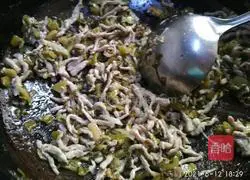 Illustration of how to make stir-fried shredded pork with pickled cabbage 10