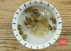 Illustration of how to make Dendrobium stewed lean meat soup 2