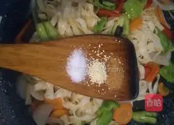 Classic fried noodles version A Illustration 13