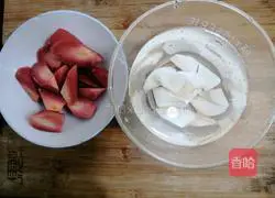 Carrots and yams Illustration of how to make pork rib soup 3