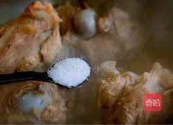 Illustration of how to make Angelica bone soup 4