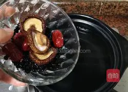 Black bean, mushroom and pork ribs soup recipe 4